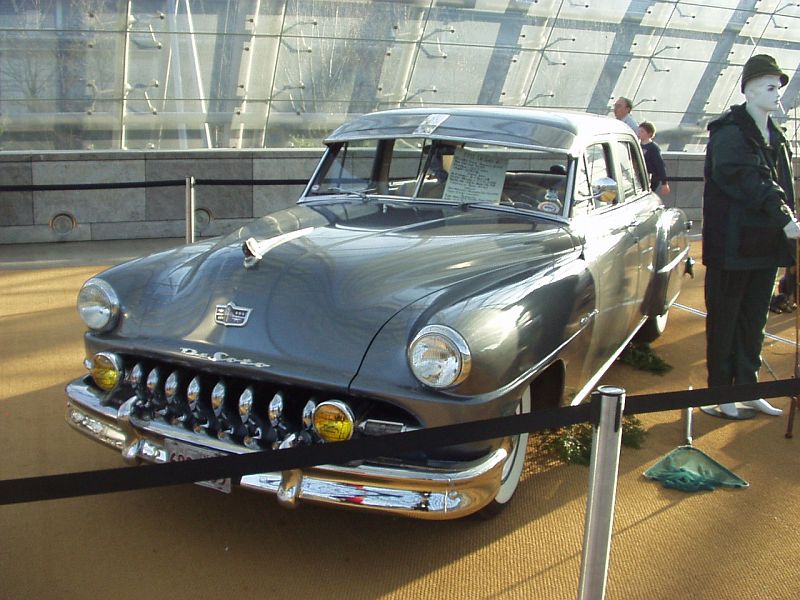 De Soto Deluxe Sedan