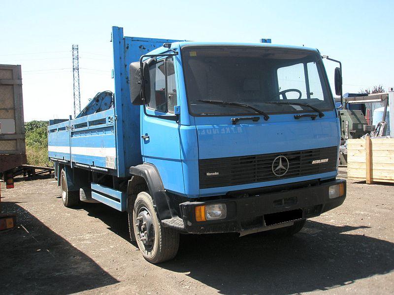 Mercedes-Benz 1320