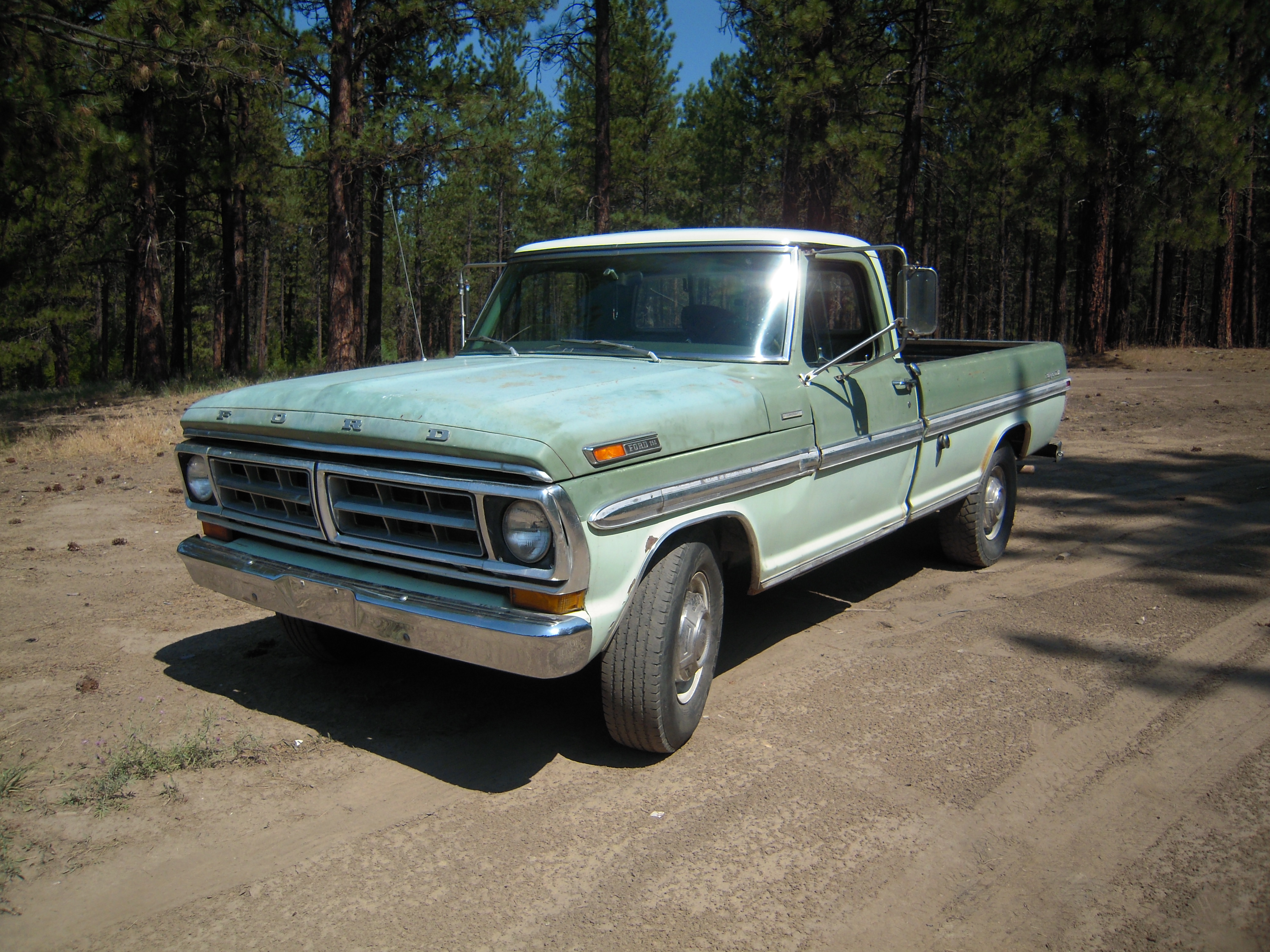 Ford F-250 Camper Special