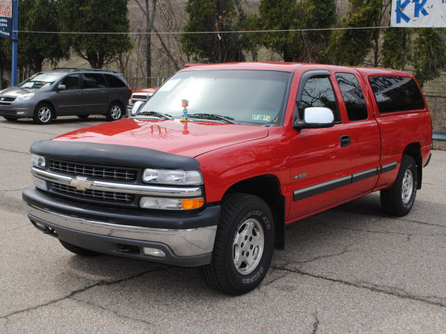 Chevrolet 3500HD LS