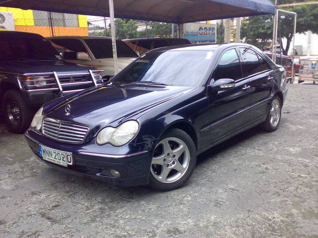 Mercedes-Benz C200 Elegance