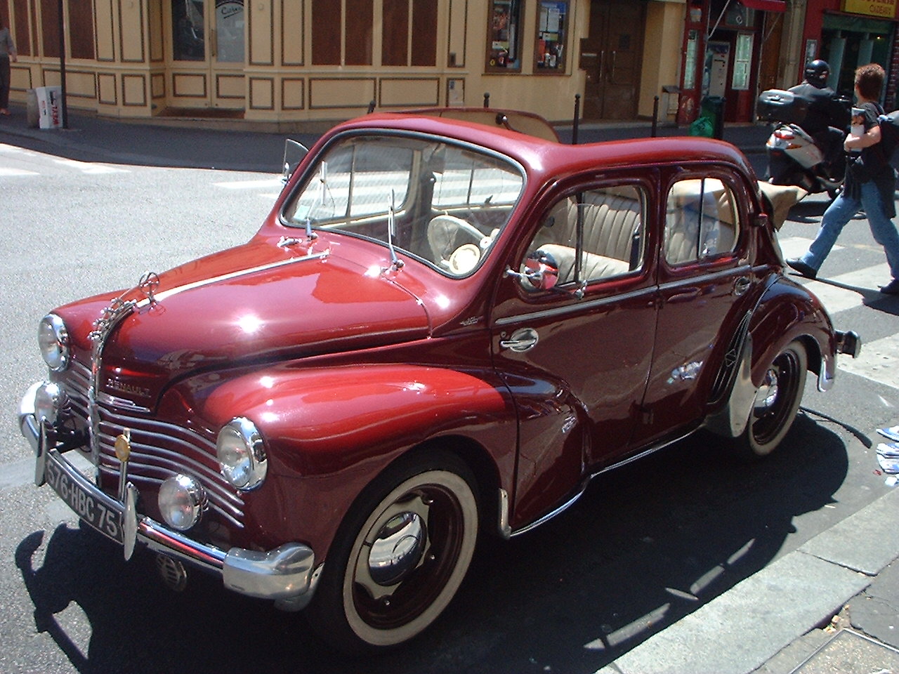 Renault 4 CV