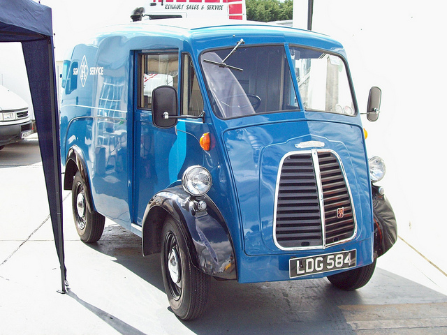Morris Commercial Type J van