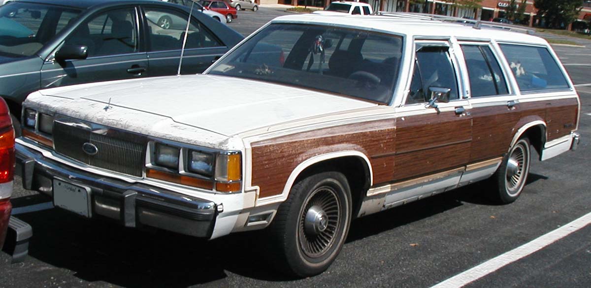 Ford LTD Crown Victoria LX Wagon