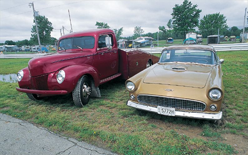 Ford Deluxe pickup