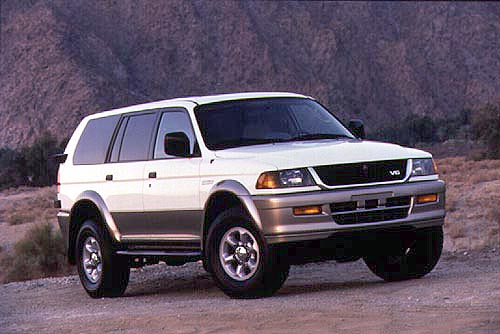 Mitsubishi Montero Sport V6