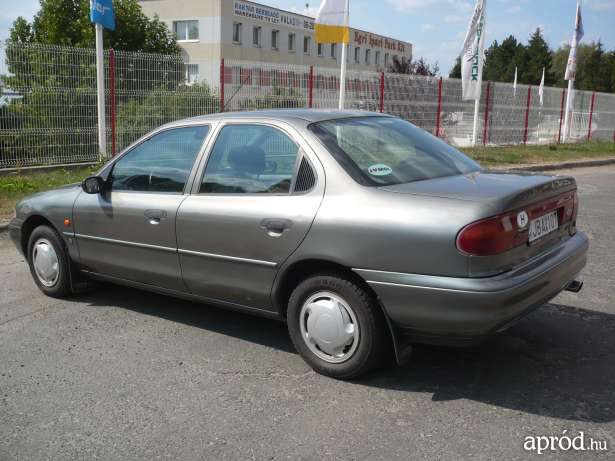 Ford Mondeo 20 GLX