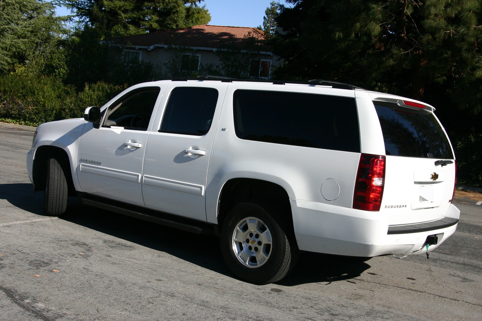 Chevrolet Suburban LT