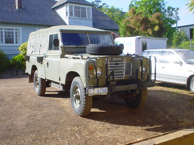 Land Rover 109 FFR