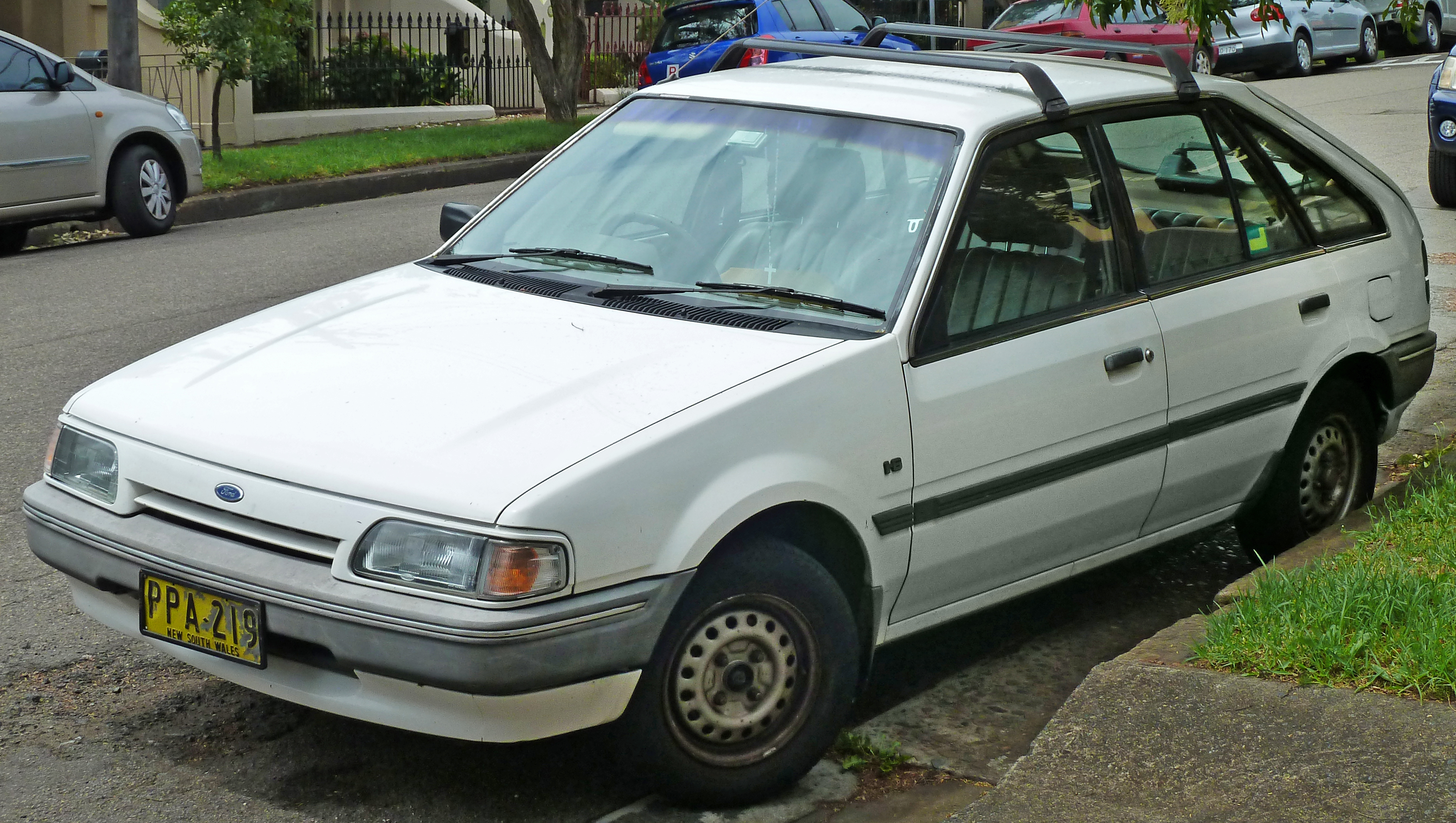 Ford Laser L