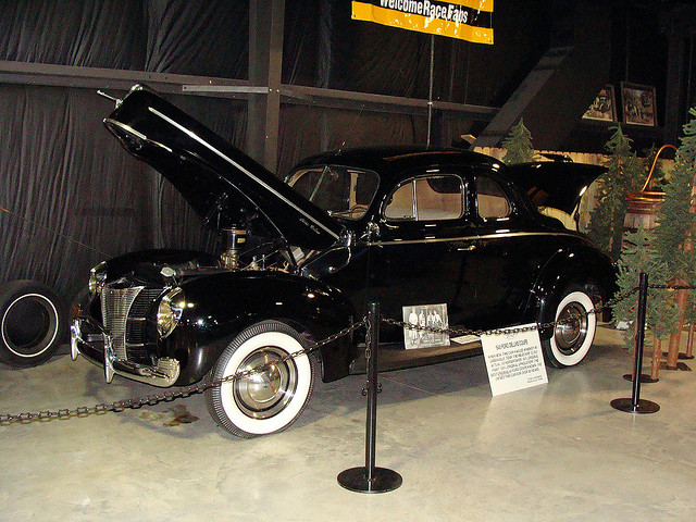 Ford Model 85 Deluxe Coupe