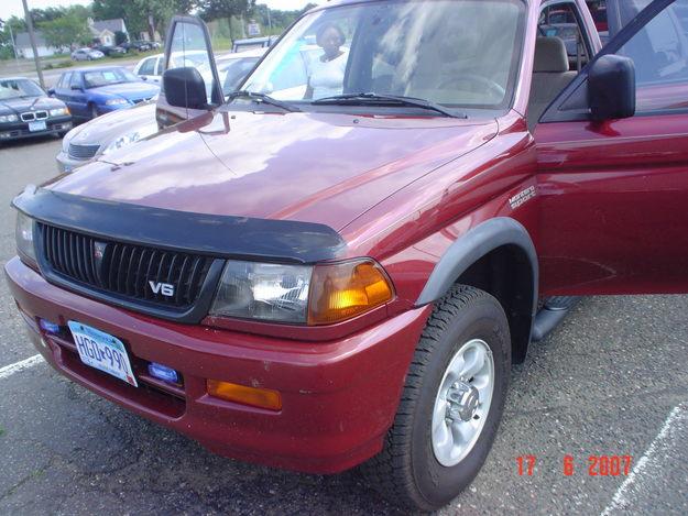 Mitsubishi Montero Sport V6