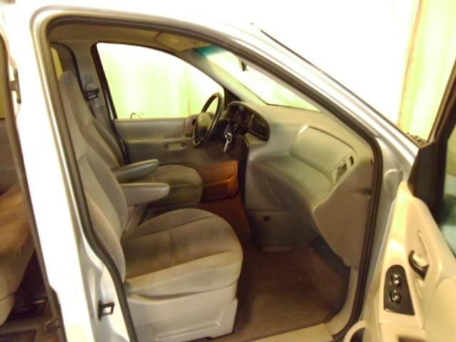 Ford Windstar LX 38