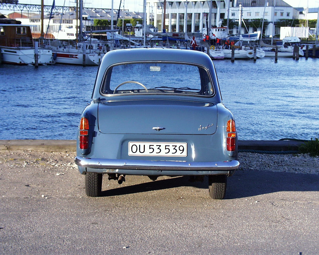 Ford Anglia 101E