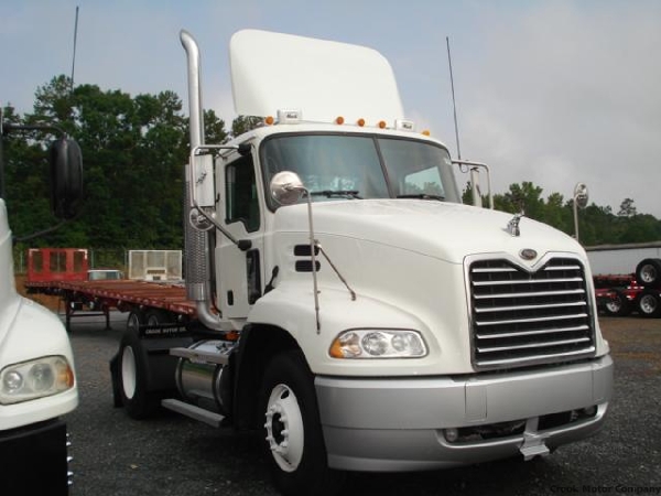 Mack CXN612 Vision