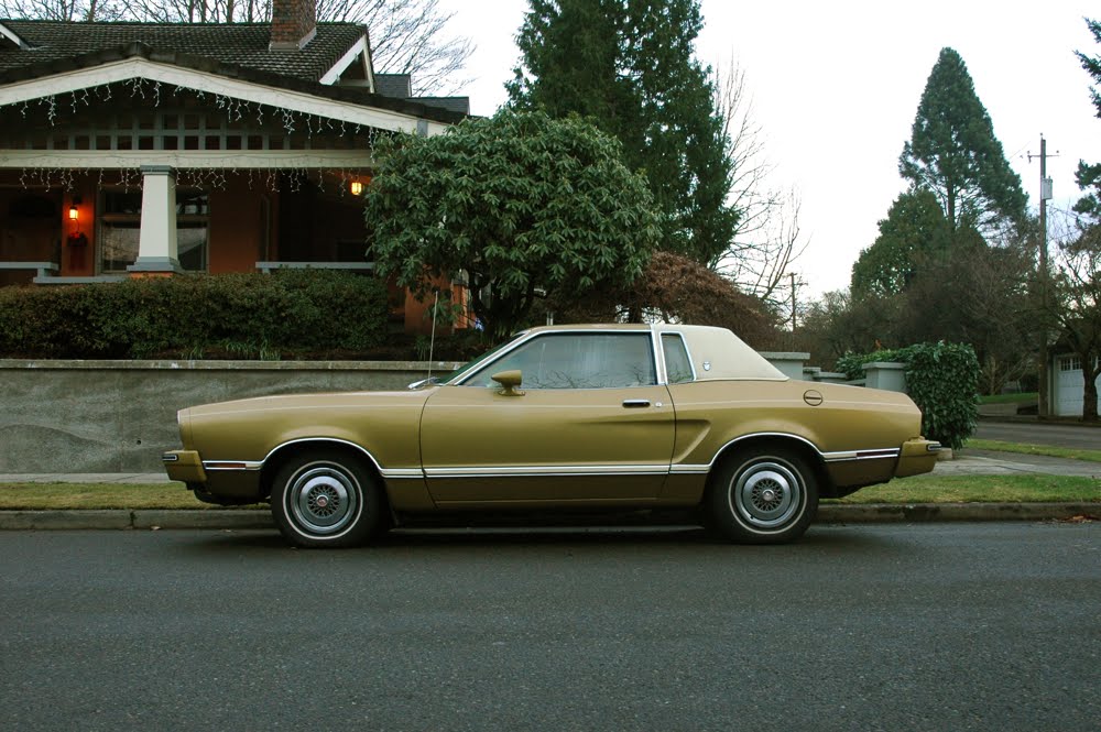 Ford Mustang II Ghia