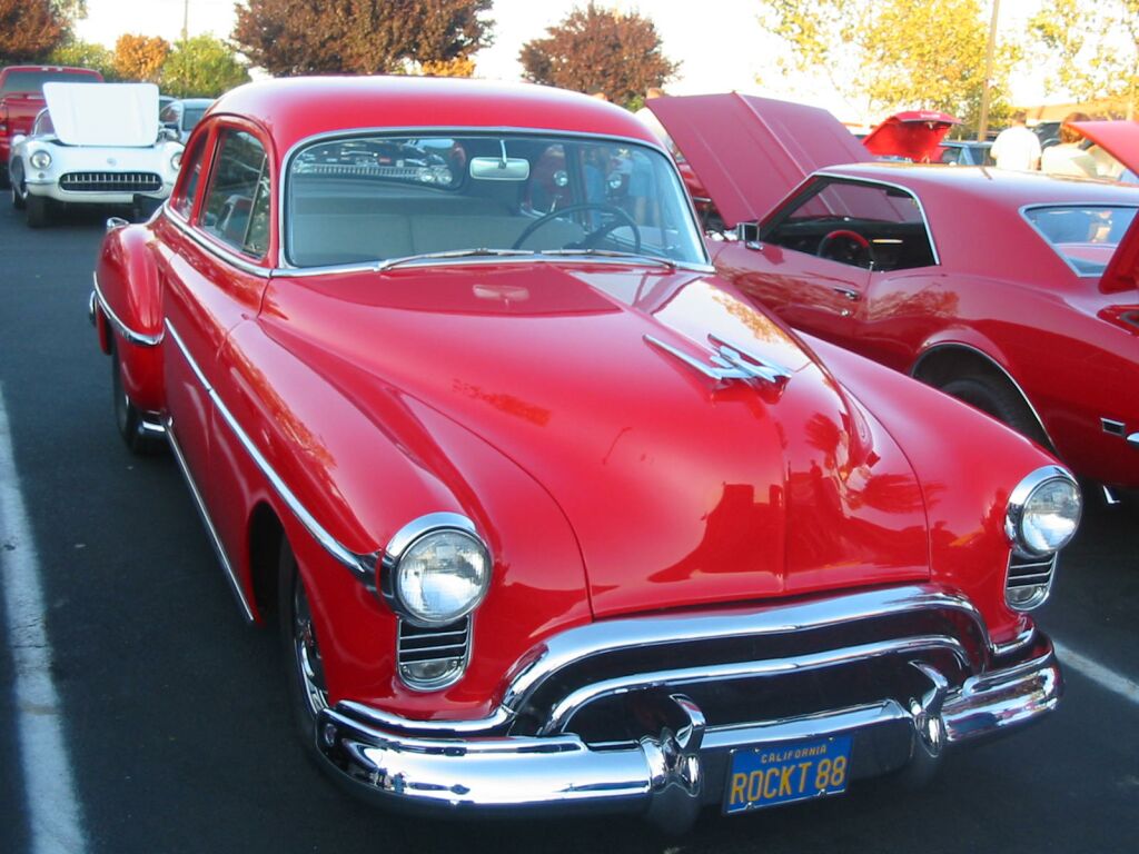 Oldsmobile Rocket 88 2 Door Hardtop