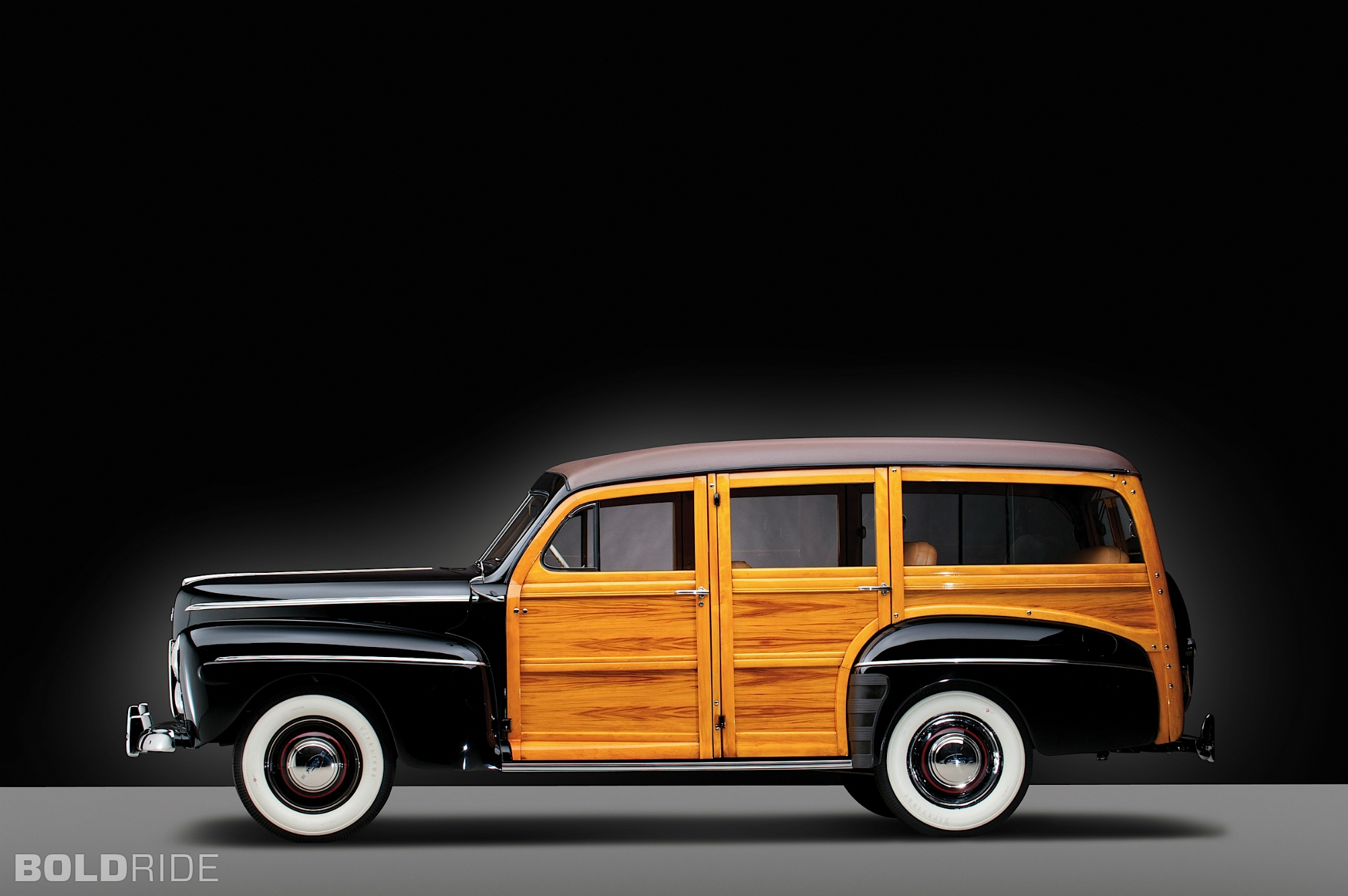 Ford Super Deluxe woodie
