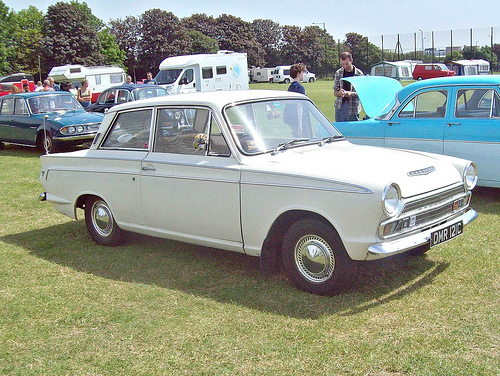 Ford Cortina 2-dr