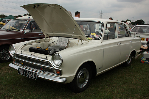 Ford Cortina 2-dr