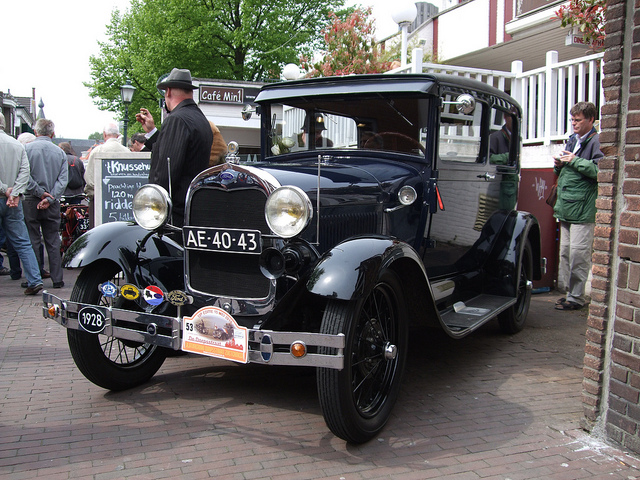 Ford AF Sedan