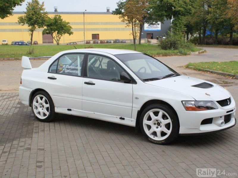 Mitsubishi Lancer Evo IX RS