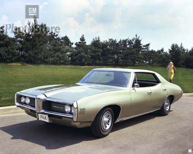 Pontiac Tempest 4dr