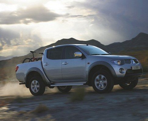 Mitsubishi L200 CRS Dakar Crew Cab