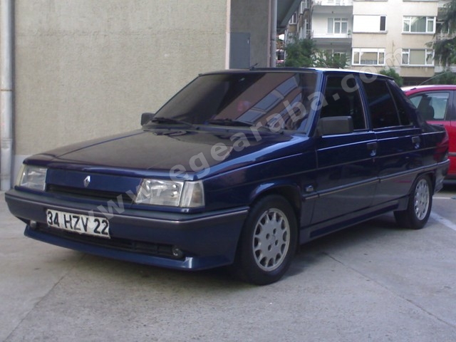 Renault 9 Fairway