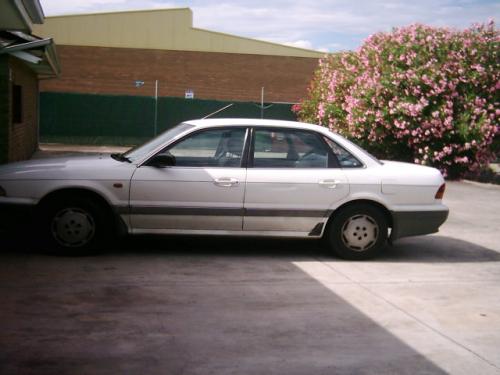 Mitsubishi Magna Executive