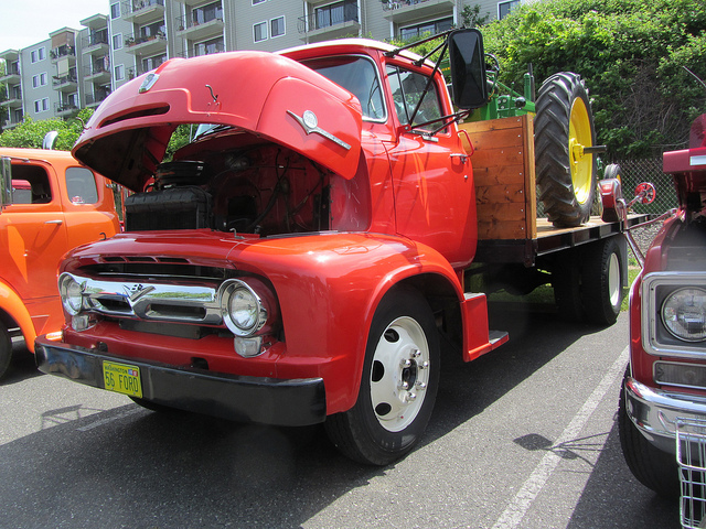 Ford C-600 COE