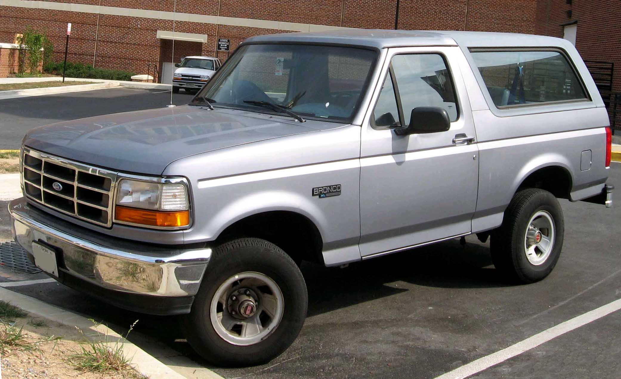 Ford Bronco XL