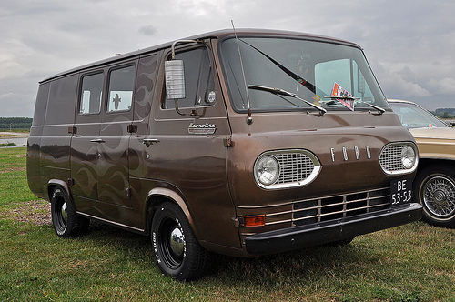 Ford Econoline Super Van