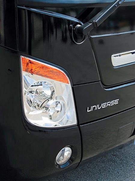 Hyundai Universe Luxury