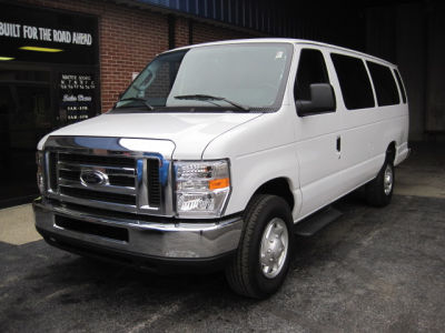 Ford E-350XL Super Duty