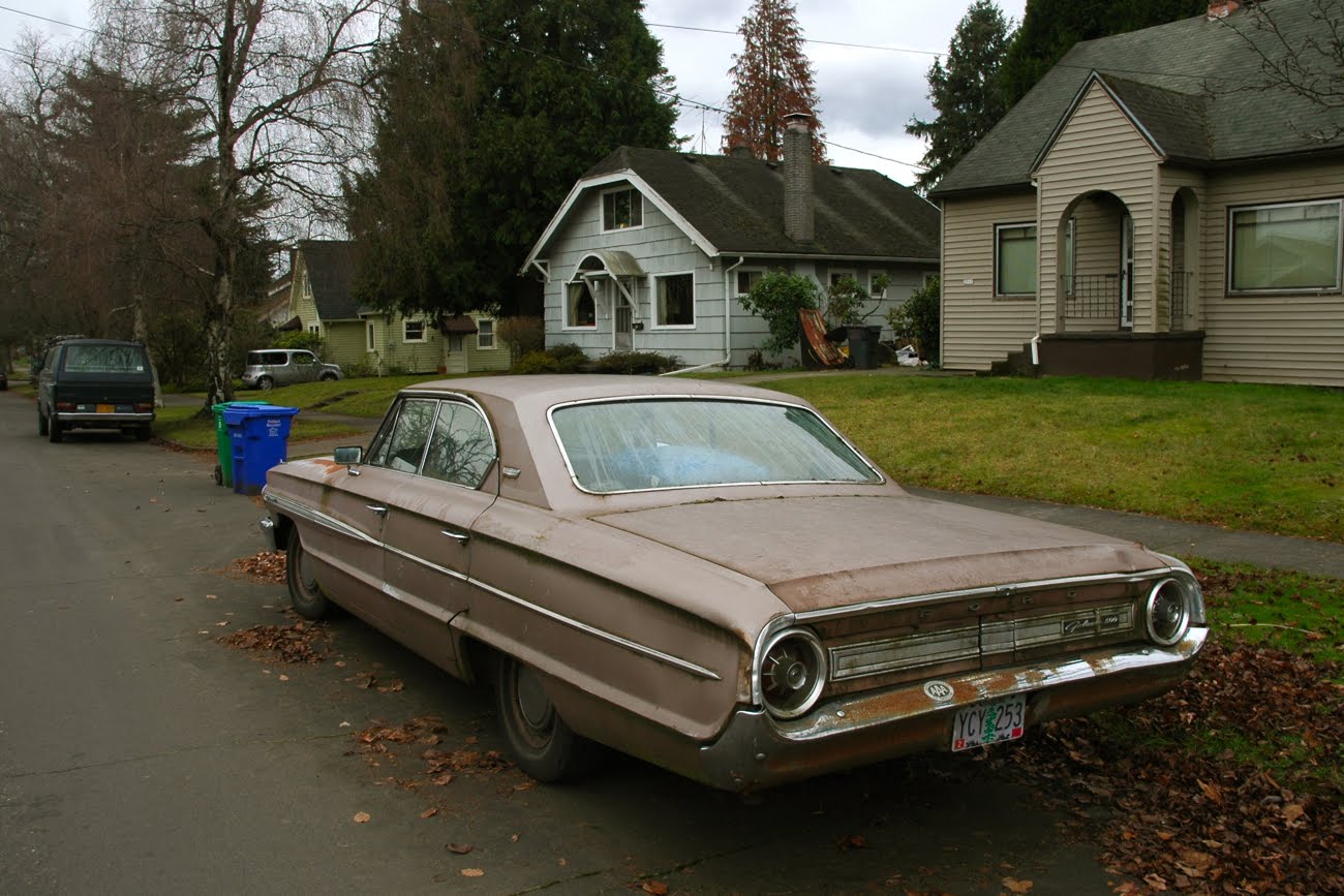 Ford Torino 500 4dr sedan