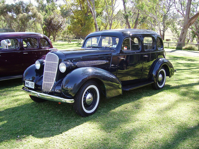 Oldsmobile F-35