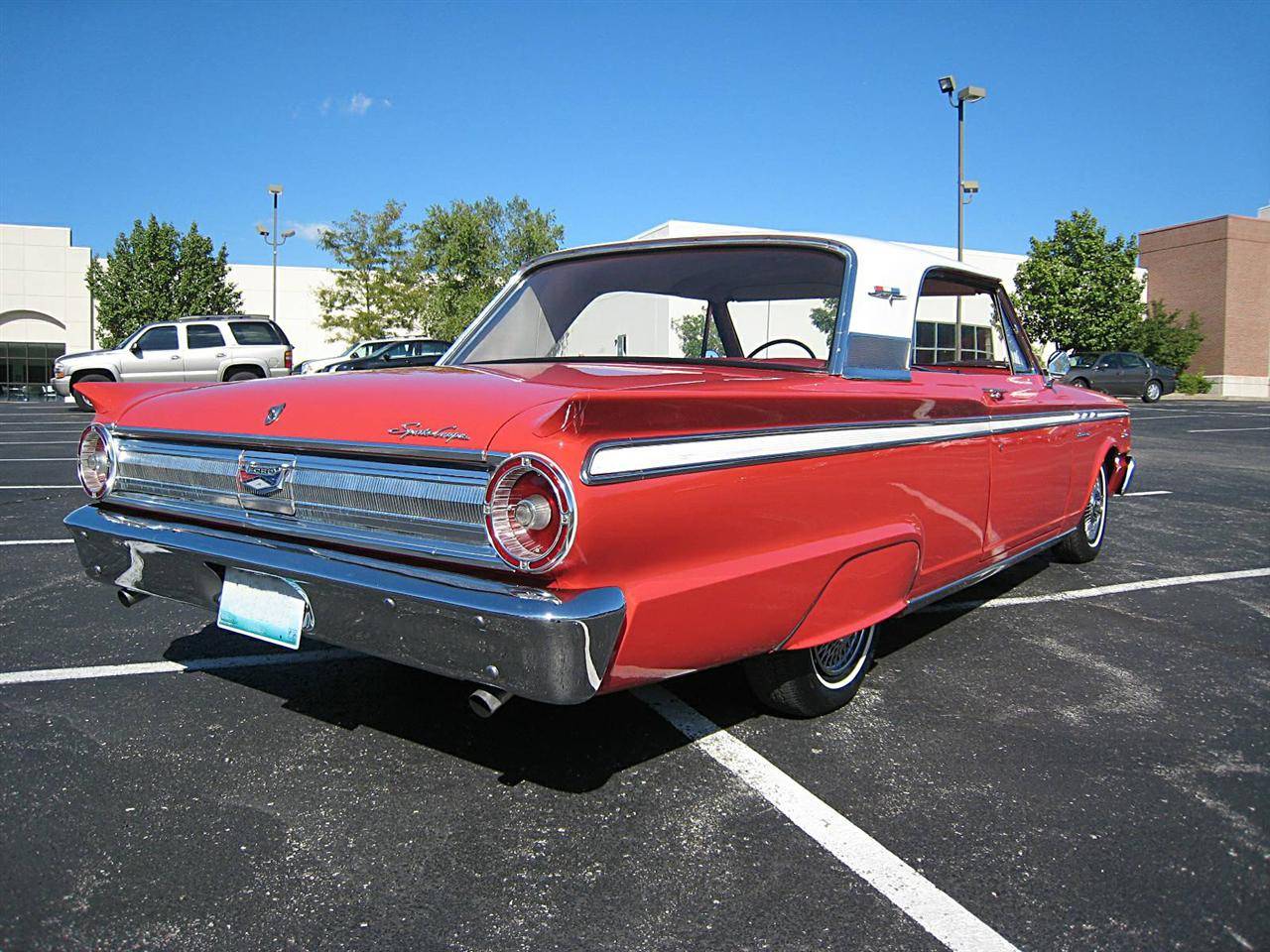 Ford Fairlane 2-Door Coupe