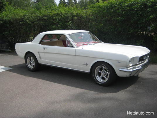 Ford Mustang HT coupe