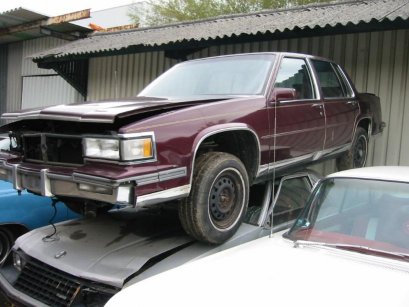 Cadillac Sedan De Ville Limousine