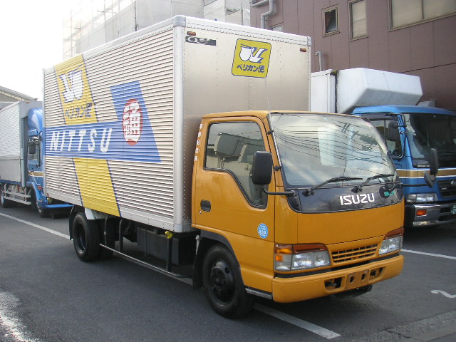 Isuzu Elf NKR66L