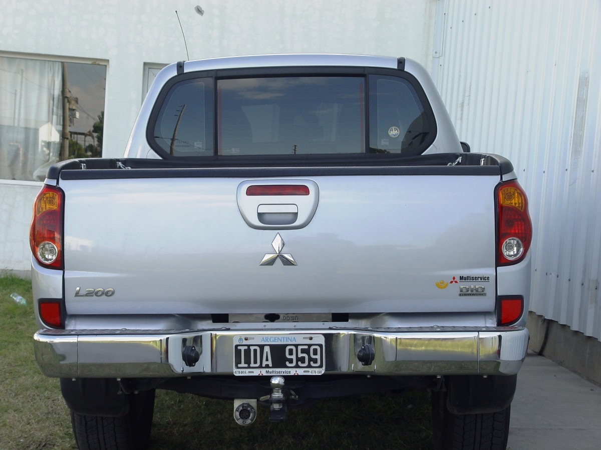 Mitsubishi L200 Sportero DI-D