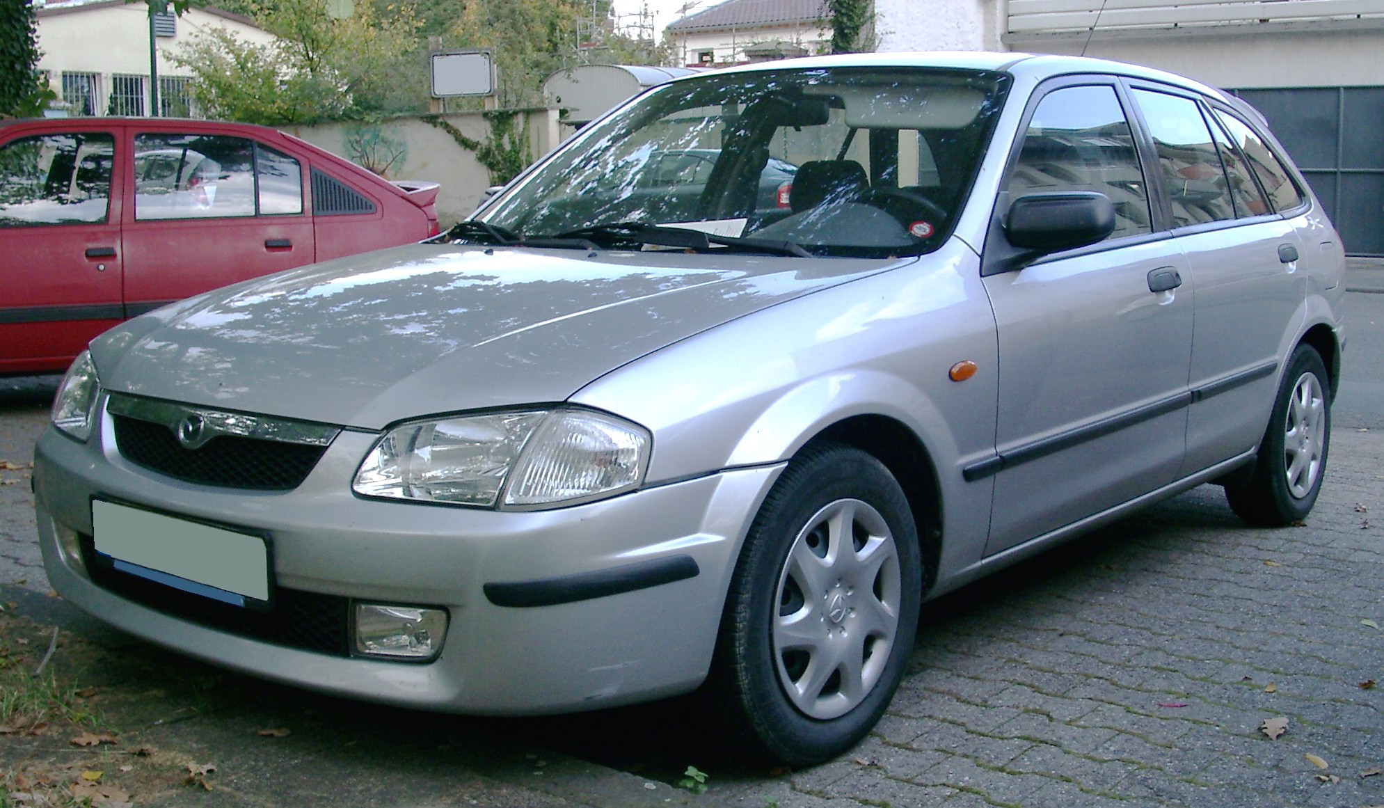 Mazda 323F