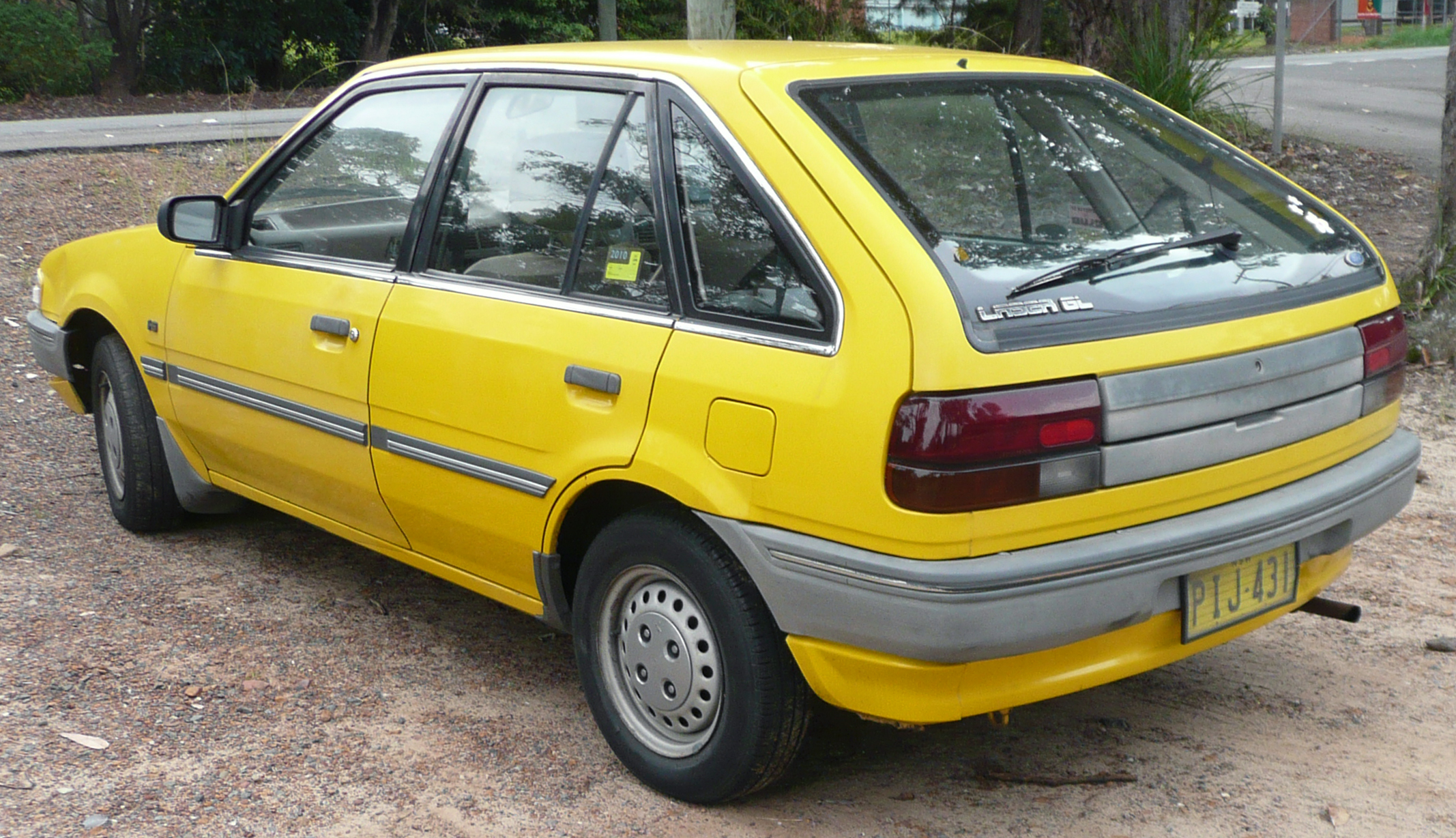 Ford Laser 15 GL hatch