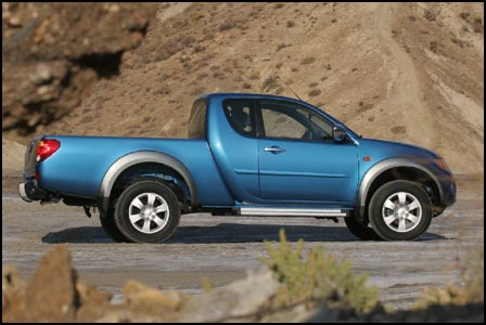 Mitsubishi L200 Dakar CRS 25 Crew Cab