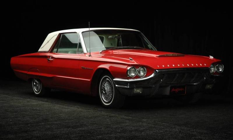 Ford Thunderbird Coupe