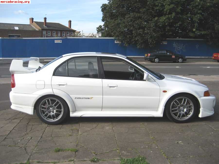 Mitsubishi Lancer Evo V