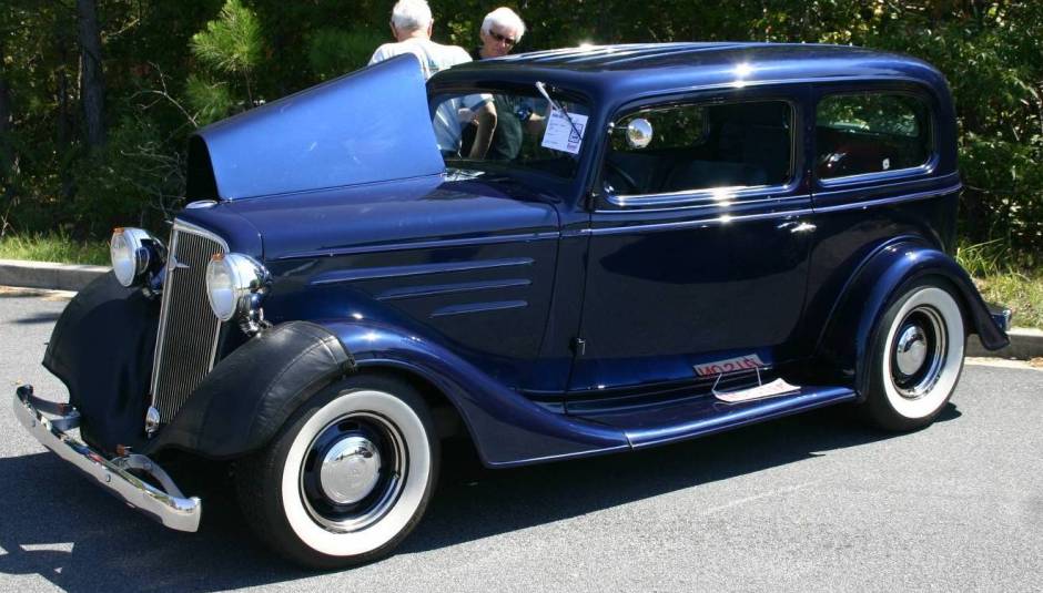 Chevrolet Standard sedan