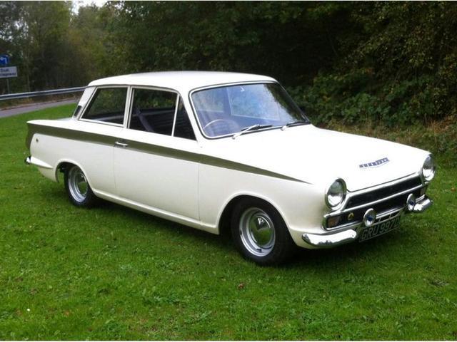 Ford Cortina 2-dr