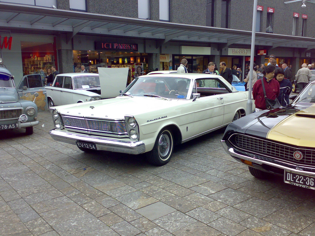 Ford Galaxy 500